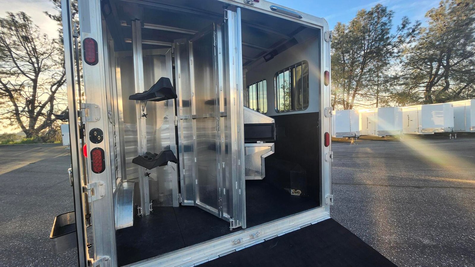 2017 Exiss Trailers LQ 2H ENDEAVOR 8210 - Image 18