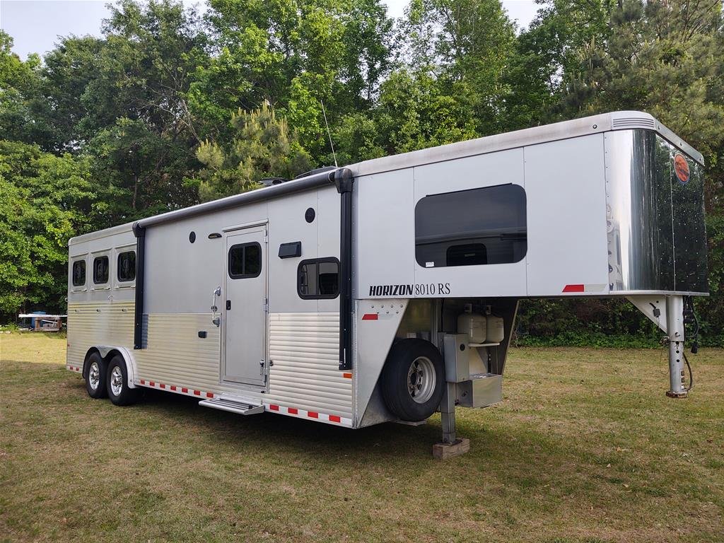 2018 Sundowner 8010 RS 3 Horse Gooseneck Trailer